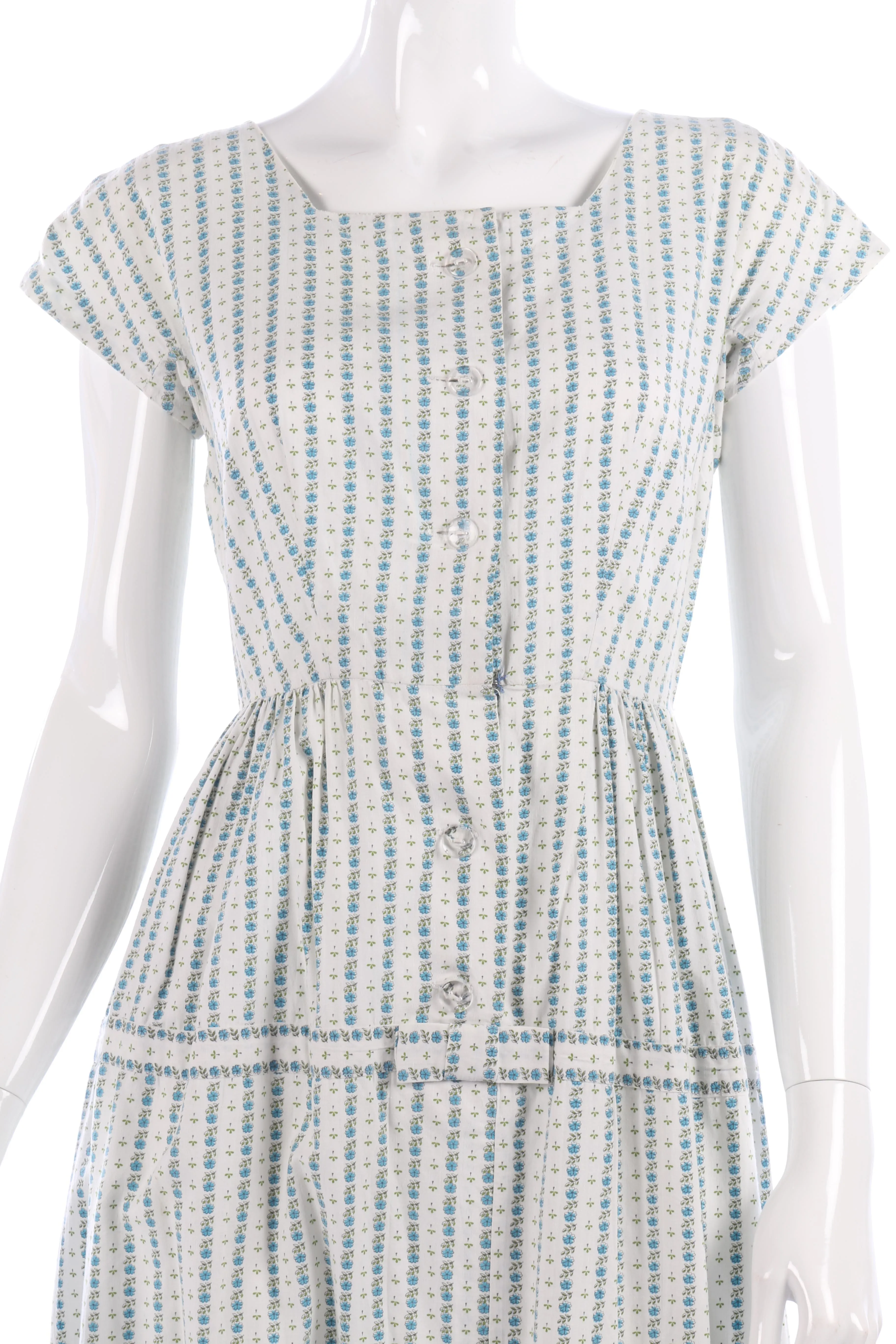 1950s vintage cotton summer dress with blue flowers, size M