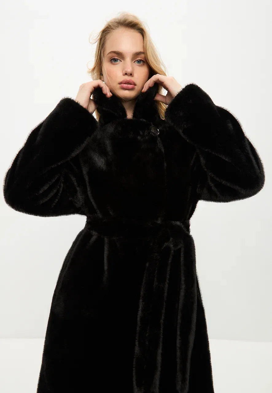 Luxurious Faux Fur Coat Freya - Black