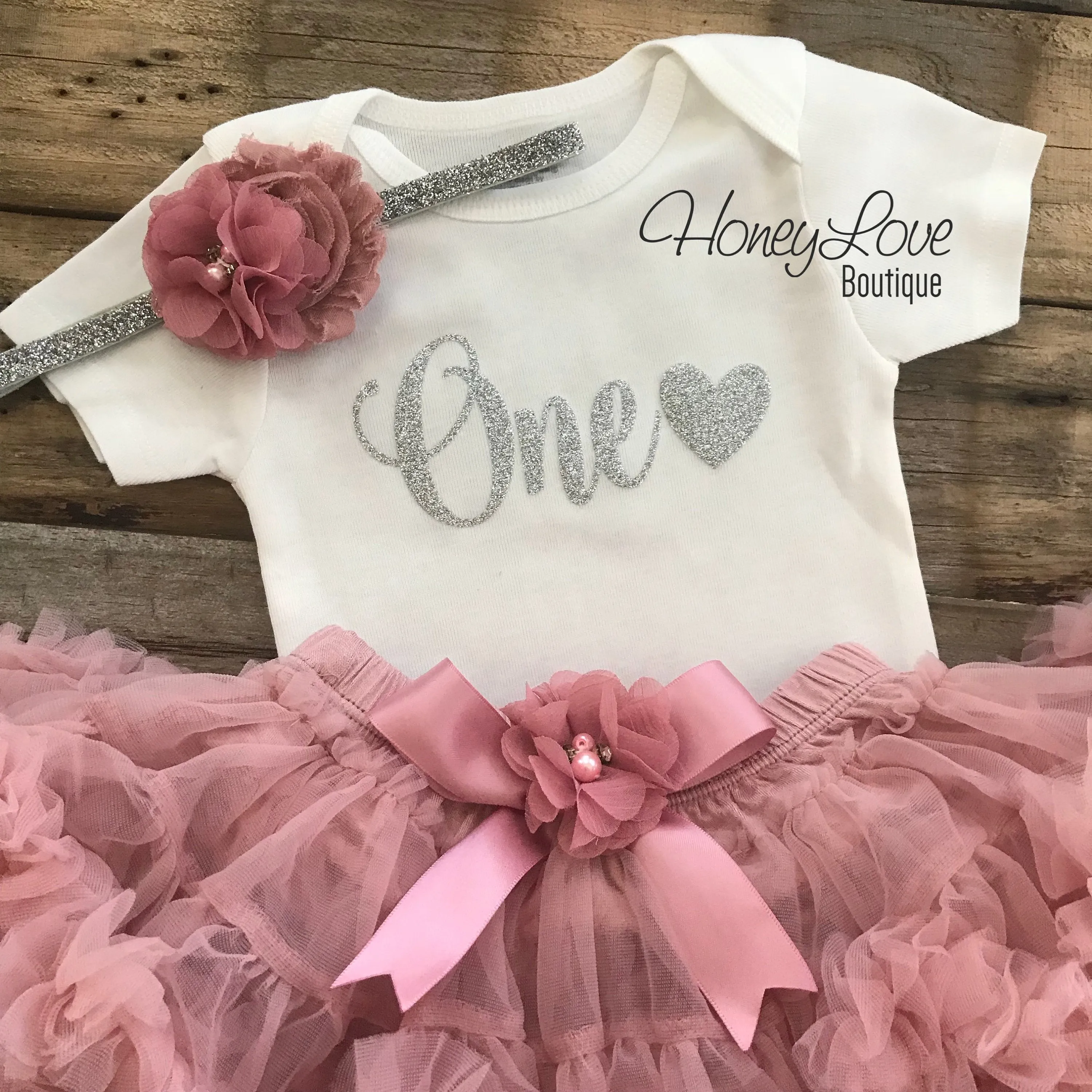 One with heart - Birthday Outfit - Vintage Pink and Silver/Gold Glitter