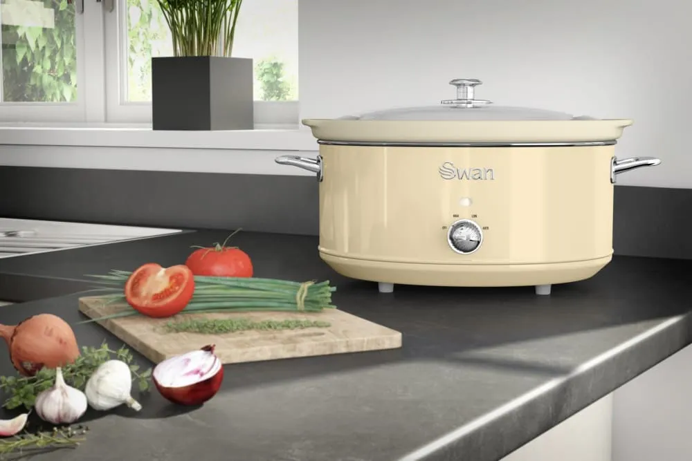 Swan 6.5L Slow Cooker Retro