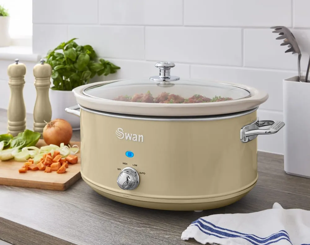 Swan 6.5L Slow Cooker Retro