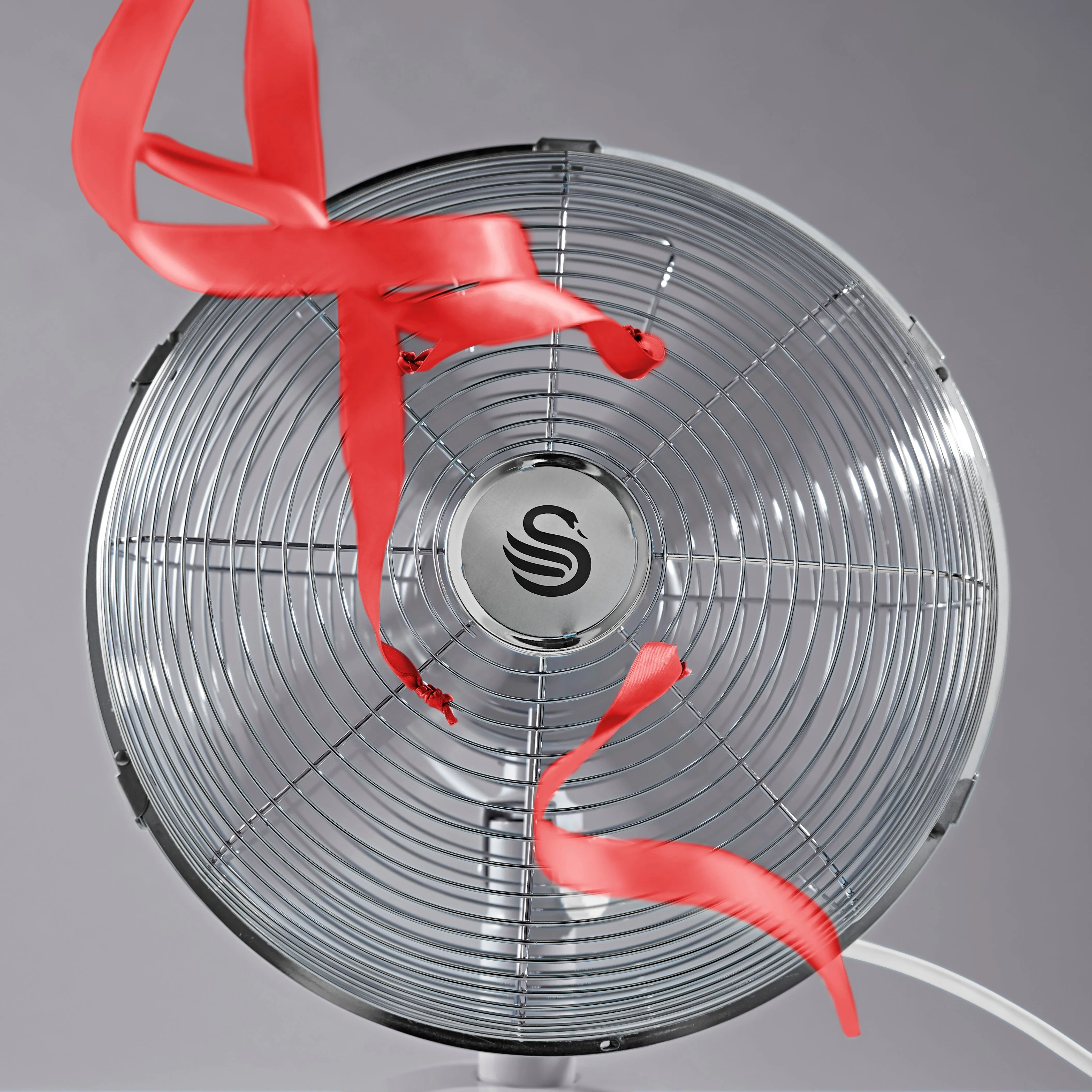 Swan Retro 12 Inch Desk Fan